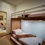RIA Homestay
